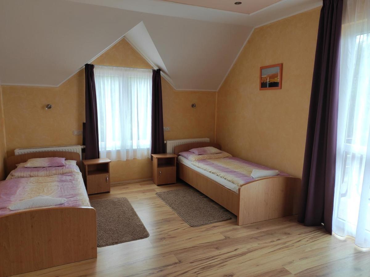 Fonix Apartmanhaz Nagypali Exterior photo